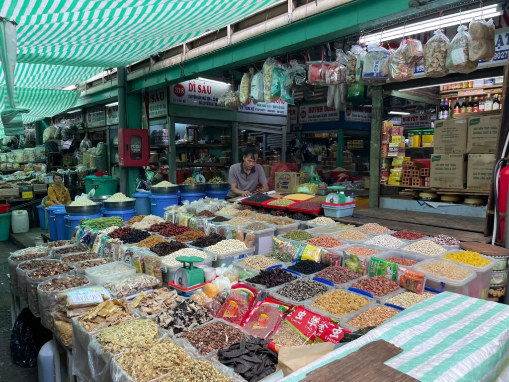 Saigon shopping tour - local market in Ho Chi Minh City